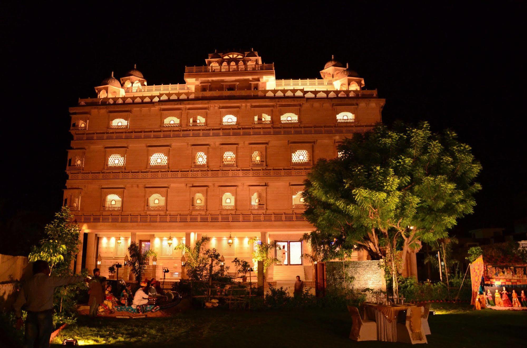 The Jal Mahal Hotel Jaipur Bagian luar foto